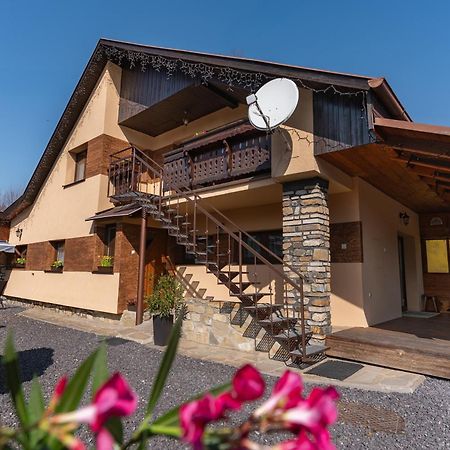 Privat Prima Hotel Liptovský Ján Eksteriør billede