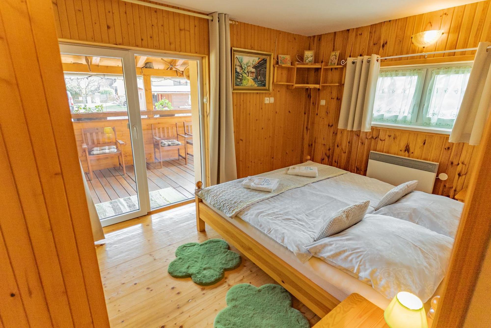 Privat Prima Hotel Liptovský Ján Eksteriør billede